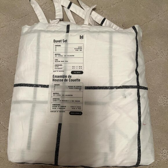 Urban Outfitters Striped Bedsheets - Picture 3 of 3